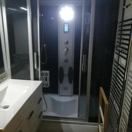 Lux Center B&B - Pasja Grofica Idrija Nastanitev v družini *