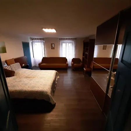 Lux Center B&B - Pasja Grofica Idrija Nastanitev v družini *