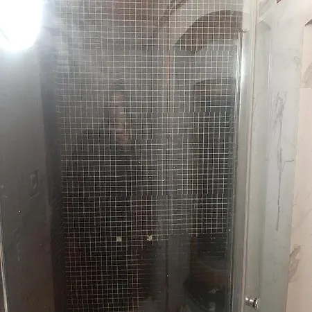Nastanitev v družini Lux Center B&B - Pasja Grofica Idrija *